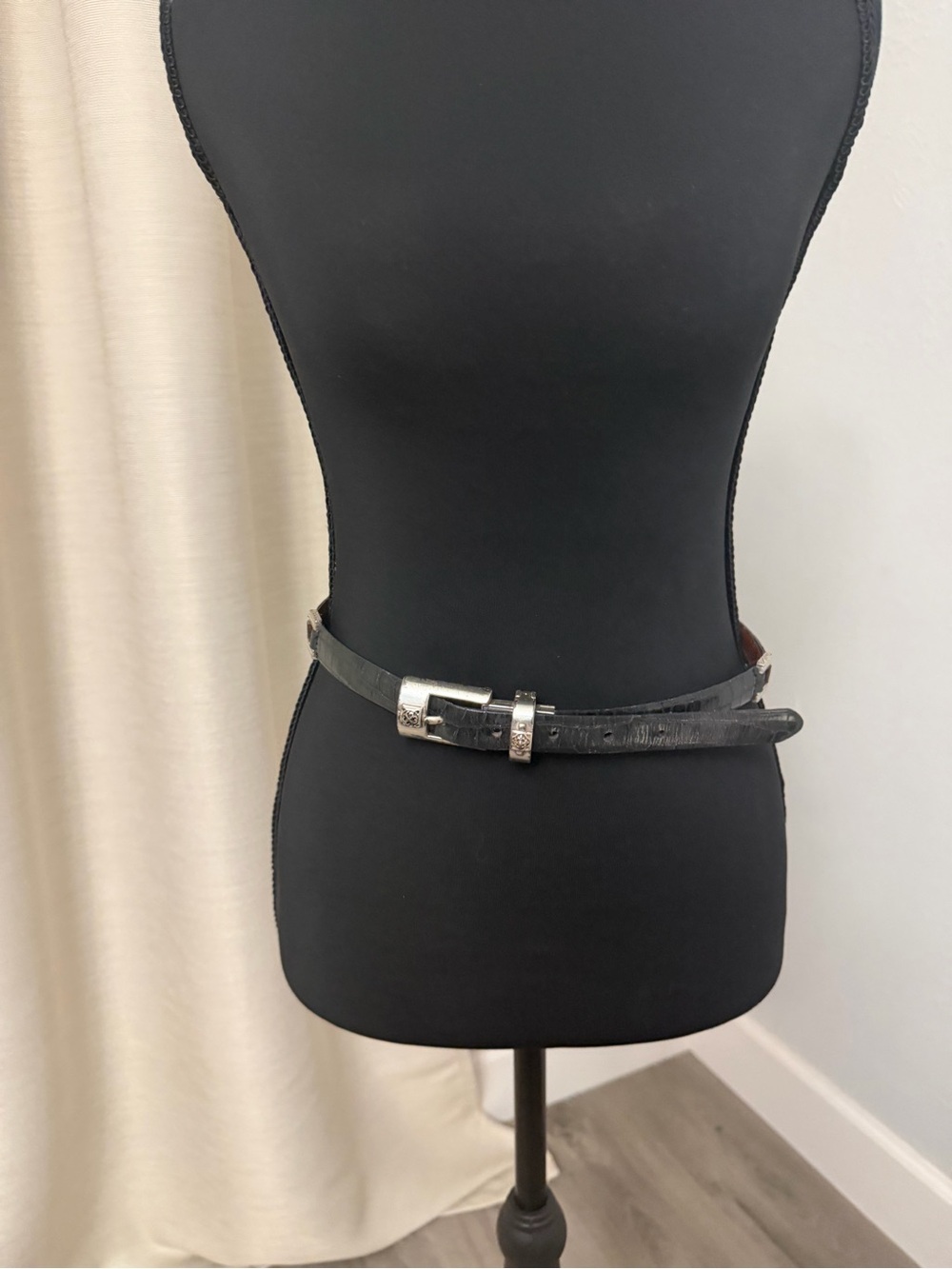 Classic reversible Black and brown Leather Skinny Belt with Silver Buckle